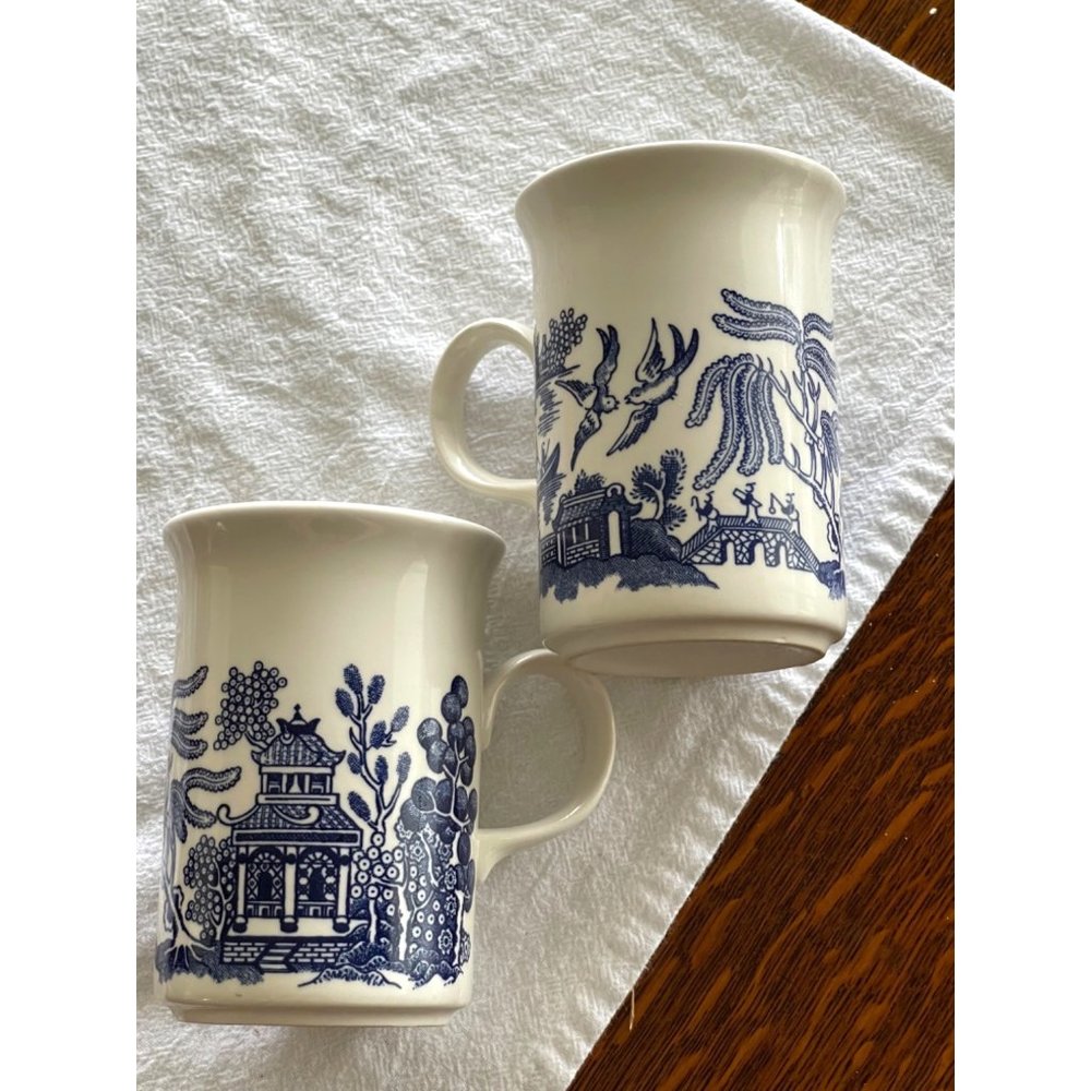 Vintage Churchill Blue Willow Coffee Hot Cocoa Tea Mug Made in England